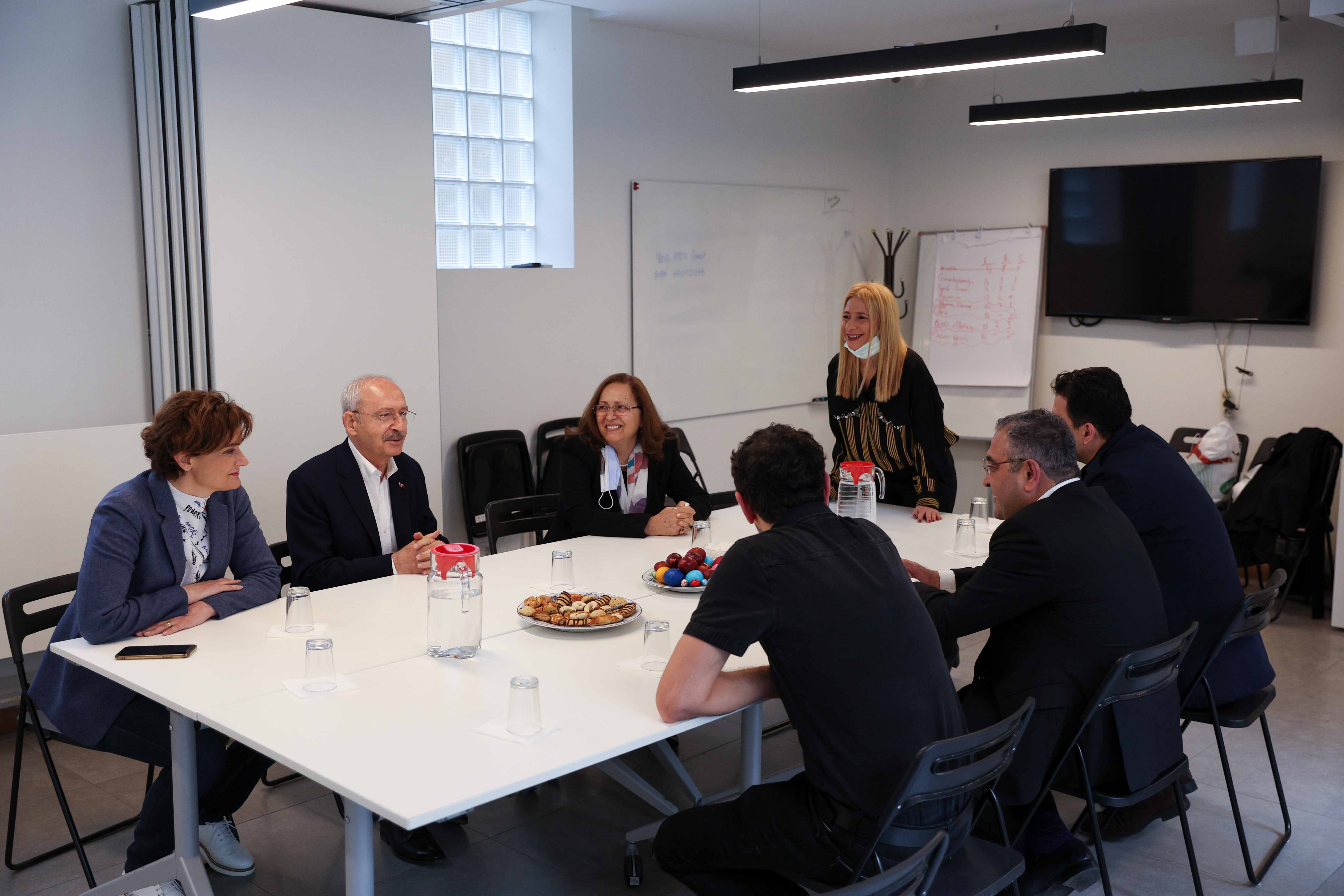 CHP Genel Başkanı Kılıçdaroğlu Hrant Dink Vakfı'nı ziyaret etti